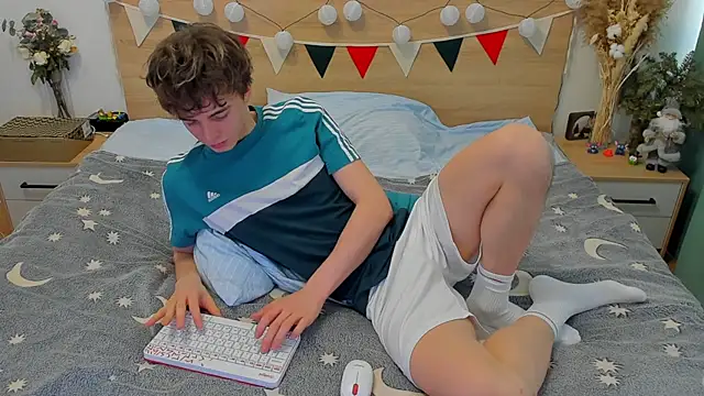 Fandi 777 online show from February 24, 8:17 am