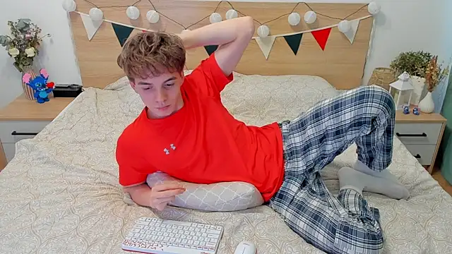 Fandi 777 online show from March 2, 1:20 pm