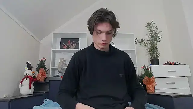 CalvinCay online show from December 27, 8:18 pm