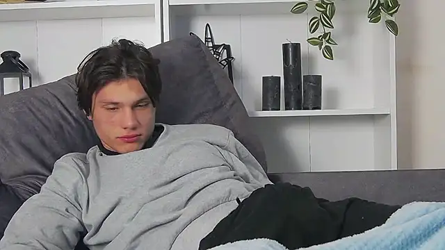 CalvinCay online show from February 28, 1:05 am