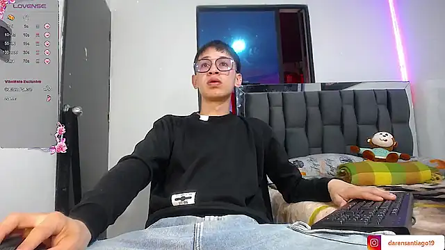 Snapshot of Mr_daren_ chatting on January 4, 5:37 pm Mr daren  online show from January 4, 5:37 pm