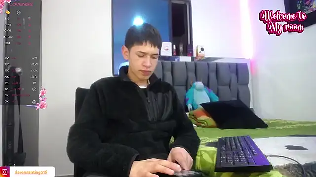 Snapshot of Mr_daren_ chatting on December 3, 6:06 pm Mr daren  online show from December 3, 6:06 pm