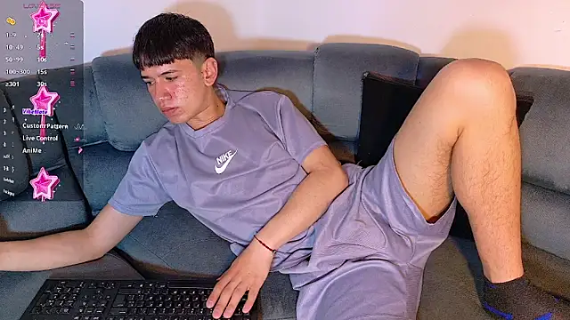 Mr daren  online show from November 8, 6:33 pm