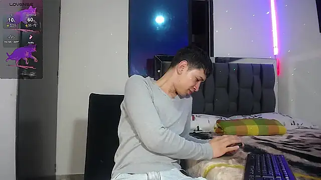 Snapshot of Mr_daren_ chatting on February 27, 5:36 pm Mr daren  online show from February 27, 5:36 pm