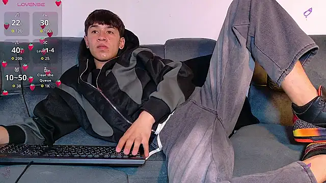 Snapshot of Mr_daren_ chatting on October 8, 5:17 pm Mr daren  online show from October 8, 5:17 pm