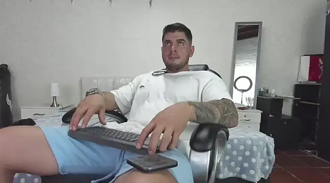 Teilor Creed online show from February 19, 8:10 pm