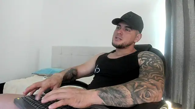 Teilor Creed online show from October 2, 8:24 pm