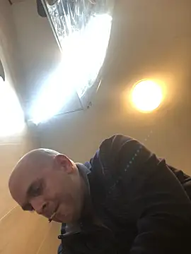 Bigtoyaddict online show from February 20, 5:59 am