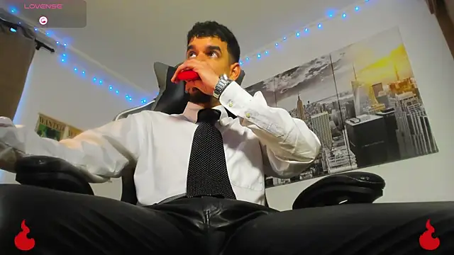 Snapshot of BRAYHAMBROWN chatting on September 14, 10:12 pm BRAYHAMBROWN online show from September 14, 10:12 pm