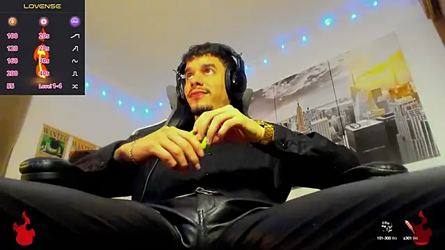 Snapshot of BRAYHAMBROWN chatting on September 19, 4:13 am BRAYHAMBROWN online show from September 19, 4:13 am