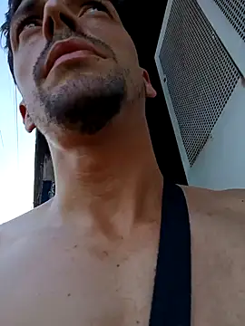 Snapshot of puak6666 chatting on February 2, 10:06 pm puak6666 online show from February 2, 10:06 pm