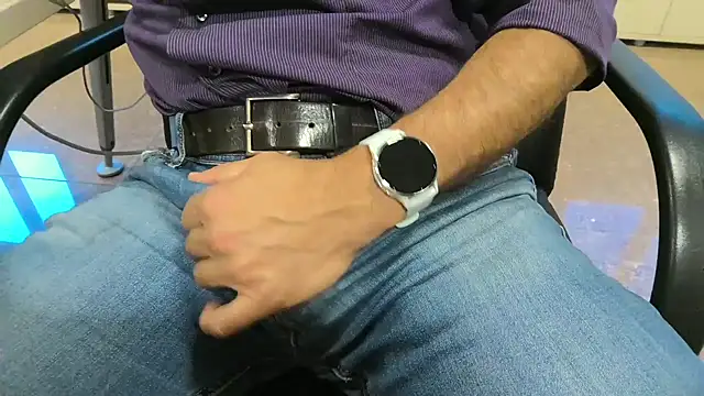 alessandroman2114 online show from October 8, 4:33 pm