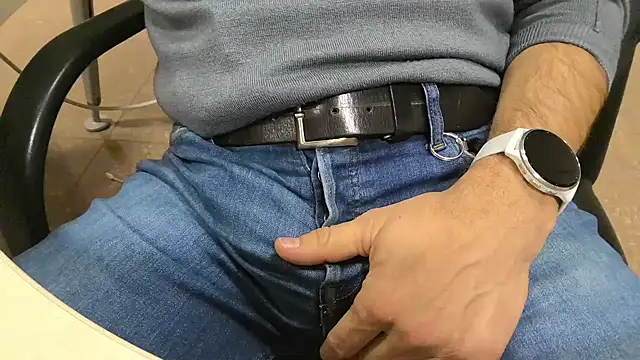 alessandroman2114 online show from November 11, 5:18 pm