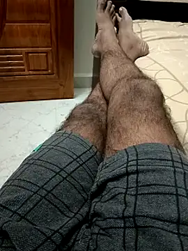 You are  mine  online show from February 4, 12:00 pm