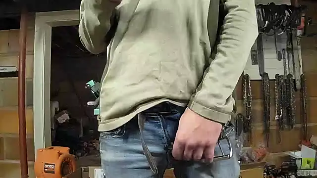 Bigoleslong98765 online show from November 20, 3:44 pm