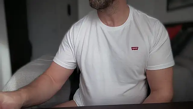 Mr Beef online show from October 19, 10:07 am