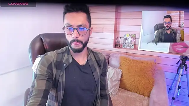 Tom cooper  online show from February 7, 1:11 pm