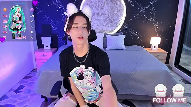 Snapshot of JasperCooper_ chatting on December 24, 1:28 pm JasperCooper  online show from December 24, 1:28 pm