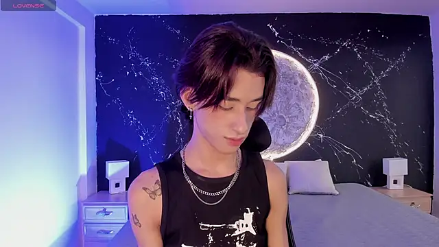 Snapshot of JasperCooper_ chatting on December 12, 1:49 pm JasperCooper  online show from December 12, 1:49 pm