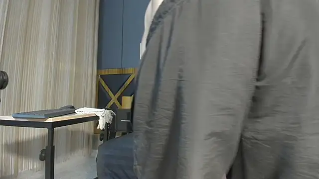 Rhaegal hot online show from December 18, 8:47 pm