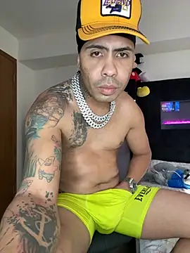 Adriel-papi-12 online show from October 14, 3:41 pm