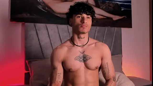 Thomas Fit1 online show from December 22, 2:42 am