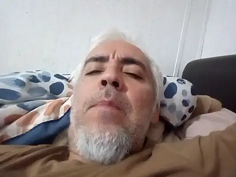 Snapshot of Xoc8_ chatting on September 17, 2:12 am Xoc8  online show from September 17, 2:12 am