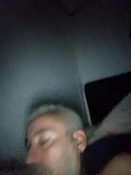 Snapshot of Xoc8_ chatting on December 17, 10:11 pm Xoc8  online show from December 17, 10:11 pm