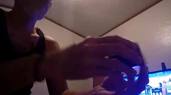 Snapshot of Xoc8_ chatting on February 10, 2:16 pm Xoc8  online show from February 10, 2:16 pm