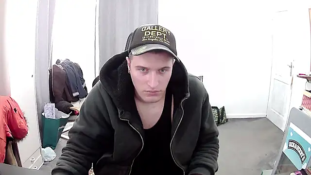 PKrisztian online show from March 31, 12:18 pm