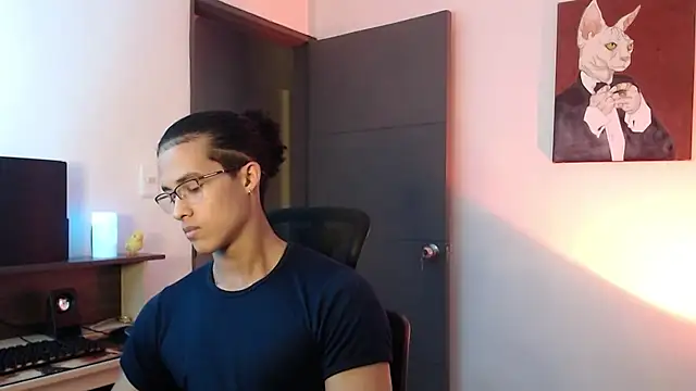 Snapshot of alejo_x3 chatting on February 28, 12:43 am alejo x3 online show from February 28, 12:43 am