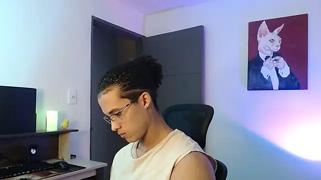 Snapshot of alejo_x3 chatting on February 27, 1:35 am alejo x3 online show from February 27, 1:35 am