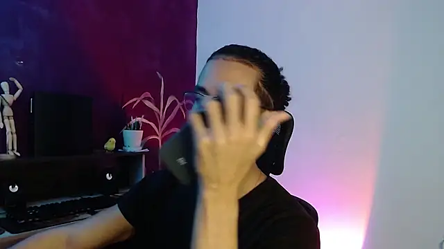 Snapshot of alejo_x3 chatting on March 16, 1:49 am alejo x3 online show from March 16, 1:49 am