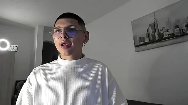 a lejandro 0 8 online show from March 13, 12:46 pm