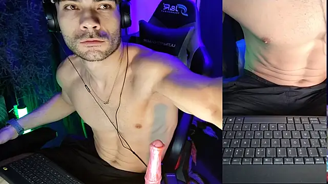 sexyboycolombi4 online show from March 15, 9:27 pm