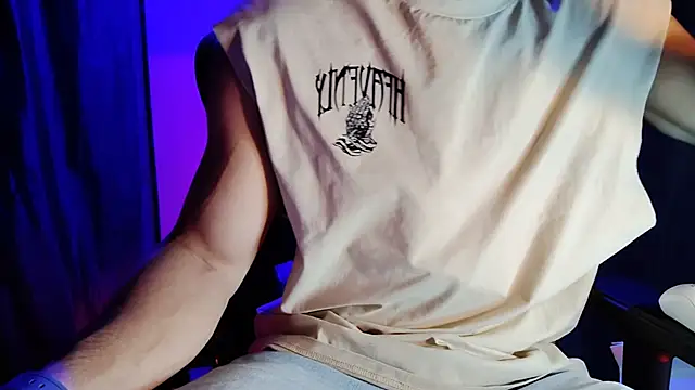 sexyboycolombi4 online show from January 31, 8:43 am