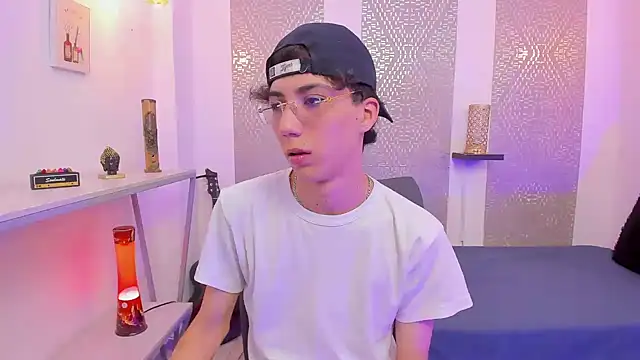 Nikolay Gregori online show from December 17, 4:53 am