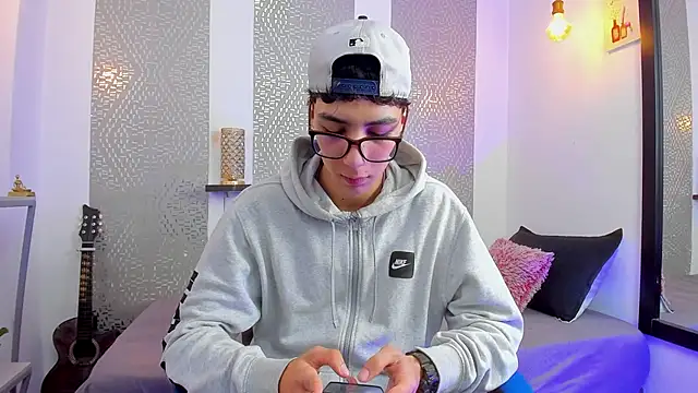 Nikolay Gregori online show from February 11, 4:33 am