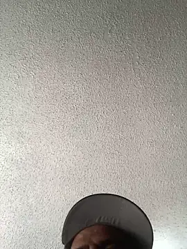 Miguel16i online show from December 23, 8:57 pm