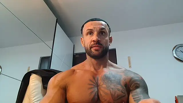 Magnificmuscles89 online show from July 10, 8:10 pm