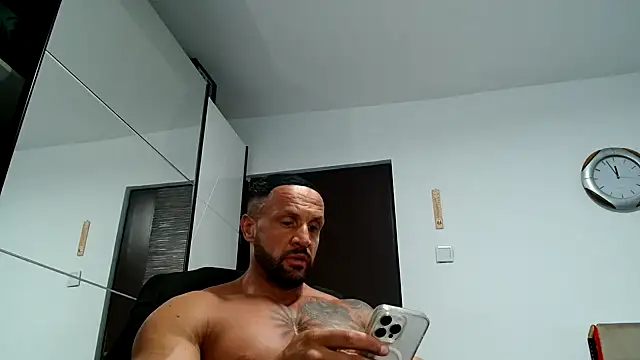 Magnificmuscles89 online show from November 22, 9:58 pm