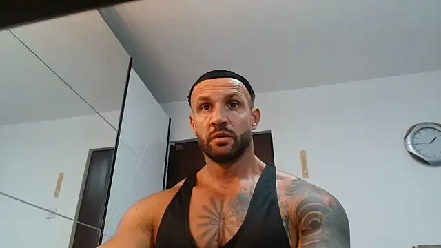 Magnificmuscles89 online show from May 27, 10:45 am