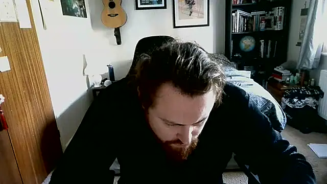 Snapshot of Hairy_Guy30 chatting on September 25, 3:44 pm Hairy Guy30 online show from September 25, 3:44 pm