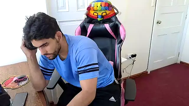 Jackyrose online show from December 3, 7:20 pm