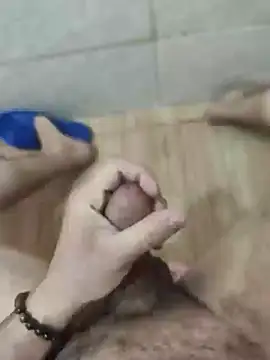 ssikerek23 online show from April 6, 5:58 pm