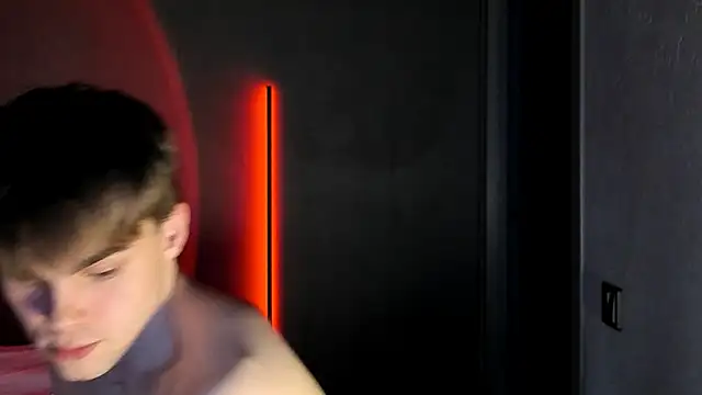 simonwnl online show from October 24, 10:44 pm