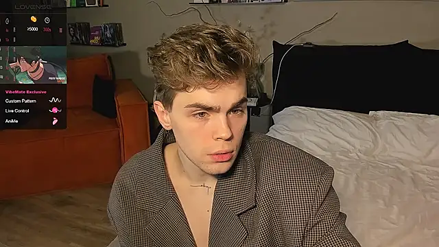 simonwnl online show from December 23, 8:01 am