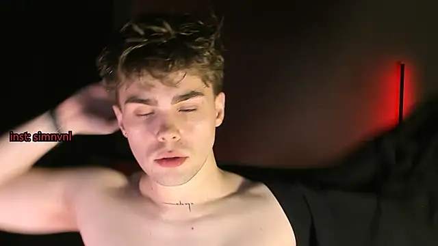 simonwnl online show from October 11, 9:19 pm