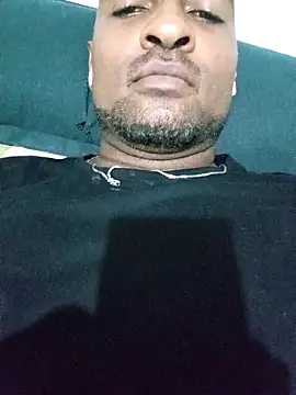 Beto0815 online show from February 18, 7:00 pm