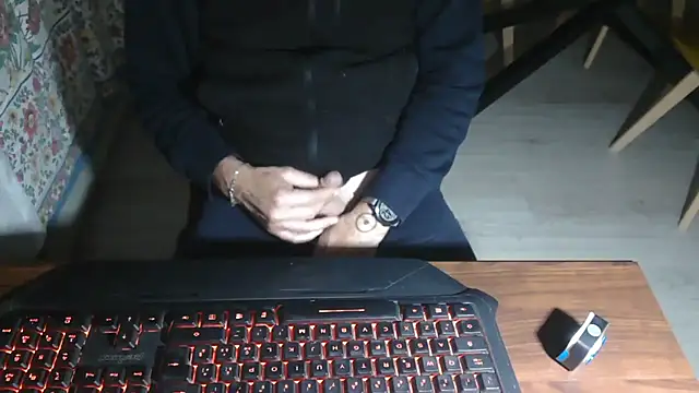 Adri gard online show from November 10, 9:42 pm